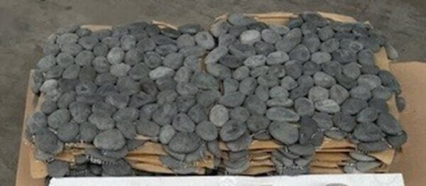 indonesian pebbles black