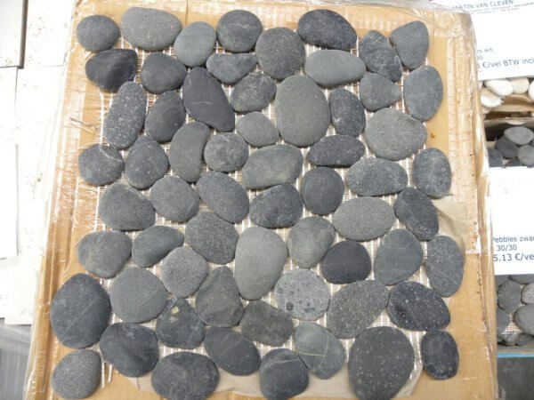 keien pebbles island stone black