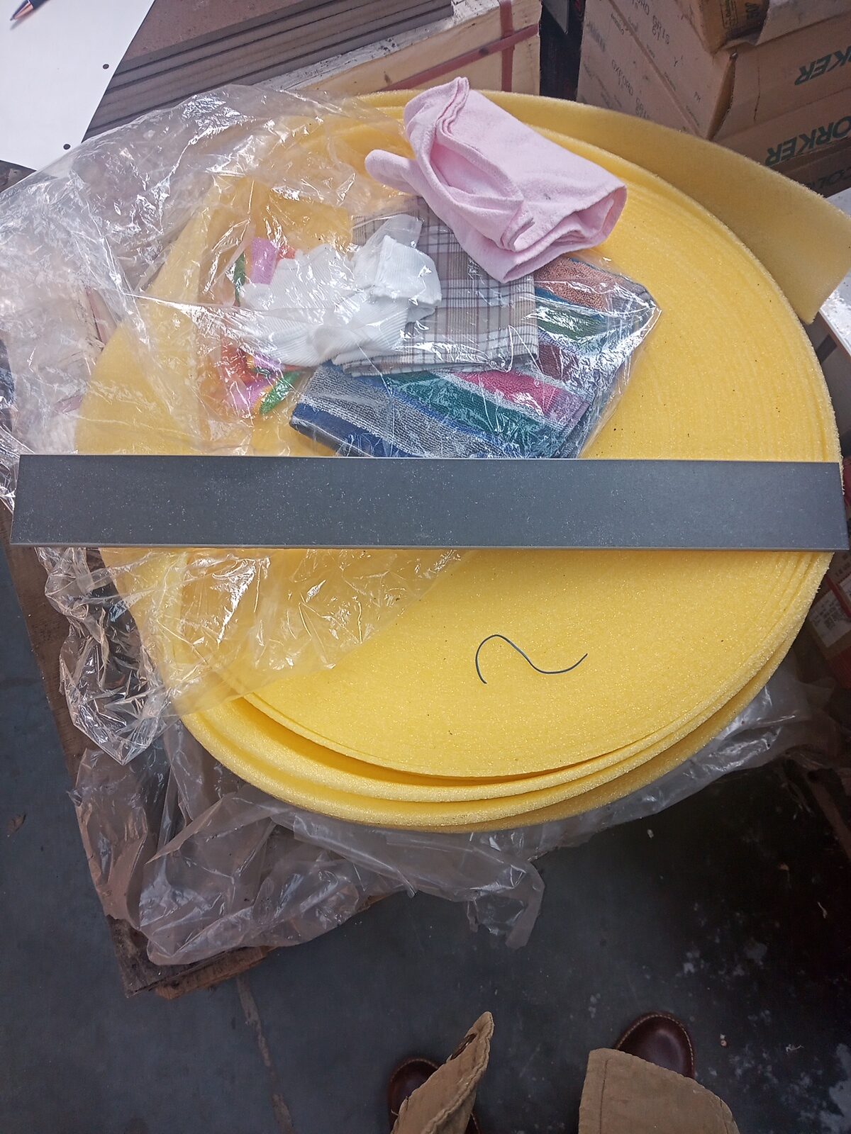 latinia-mantegna-anthracite