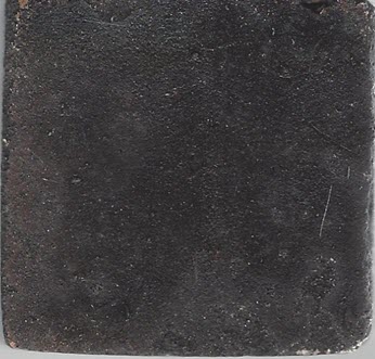 terracotta capuchon negro