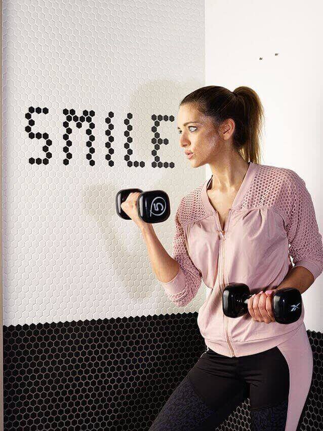 Aquacolor-Porcelain-Vintage-Black-white-23x26x6