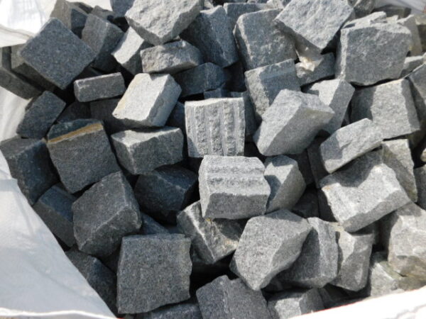 Pavé en Porphyre 10x10x5-6 cm bigbag – Image 2