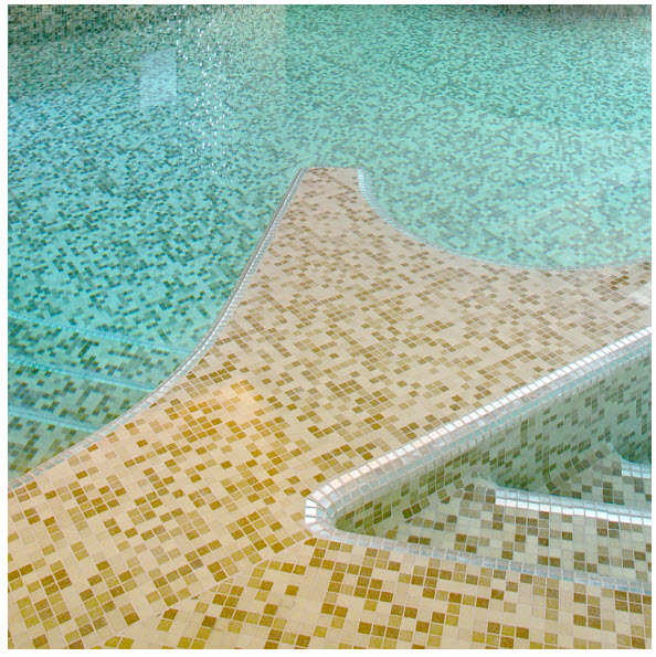 trend aquatica panarea